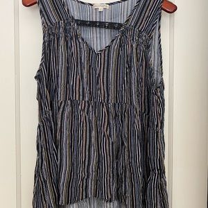 Love on a Hanger high-low top